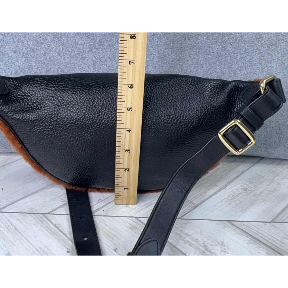 COACH F76662 Shearling and Pebbled Leather Fanny Pack Belt Bag Travel Minimalist - Picture 10 of 11
